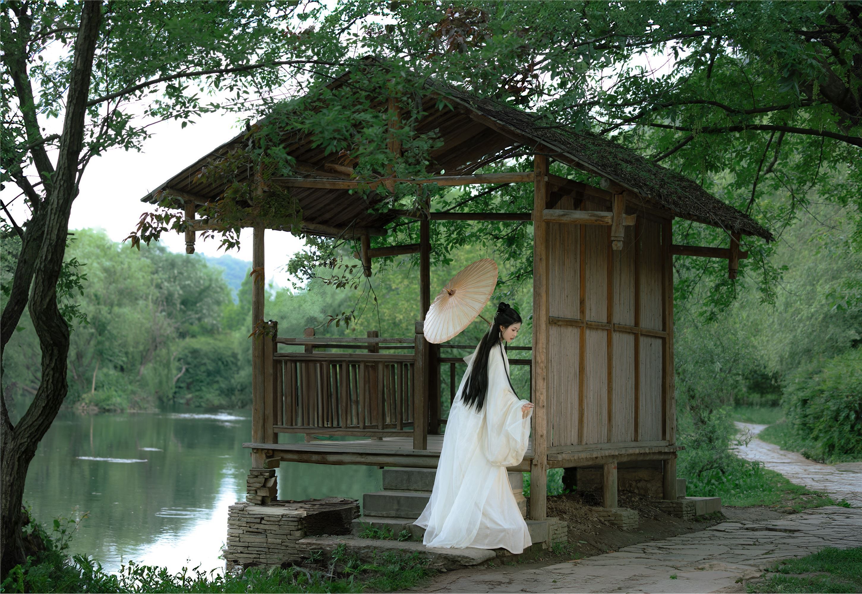 YITUYU艺图语 2025.01.26 夏日的风 若韵